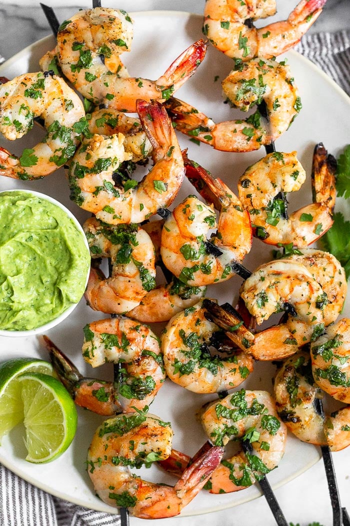 Grilled shrimp with avocado dip